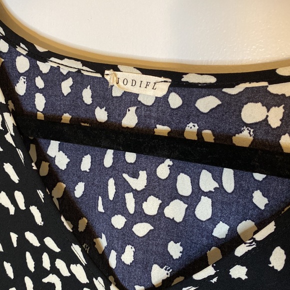 Black and White Polka Dot Loose Blouse- Jodifl - Size 2x - Like New - Picture 2 of 5